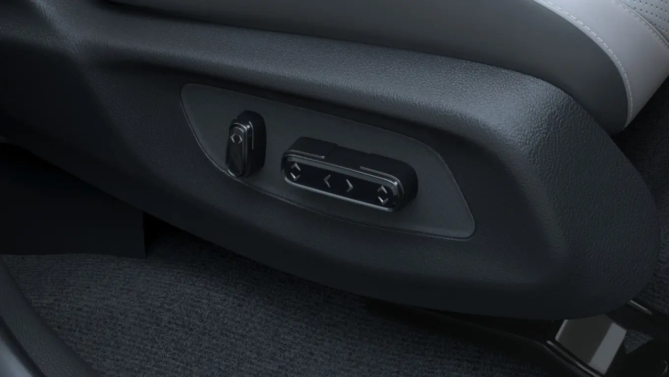 Power Adjustable Front Seats (Driver 8-Way, Co-Driver 4-Way)